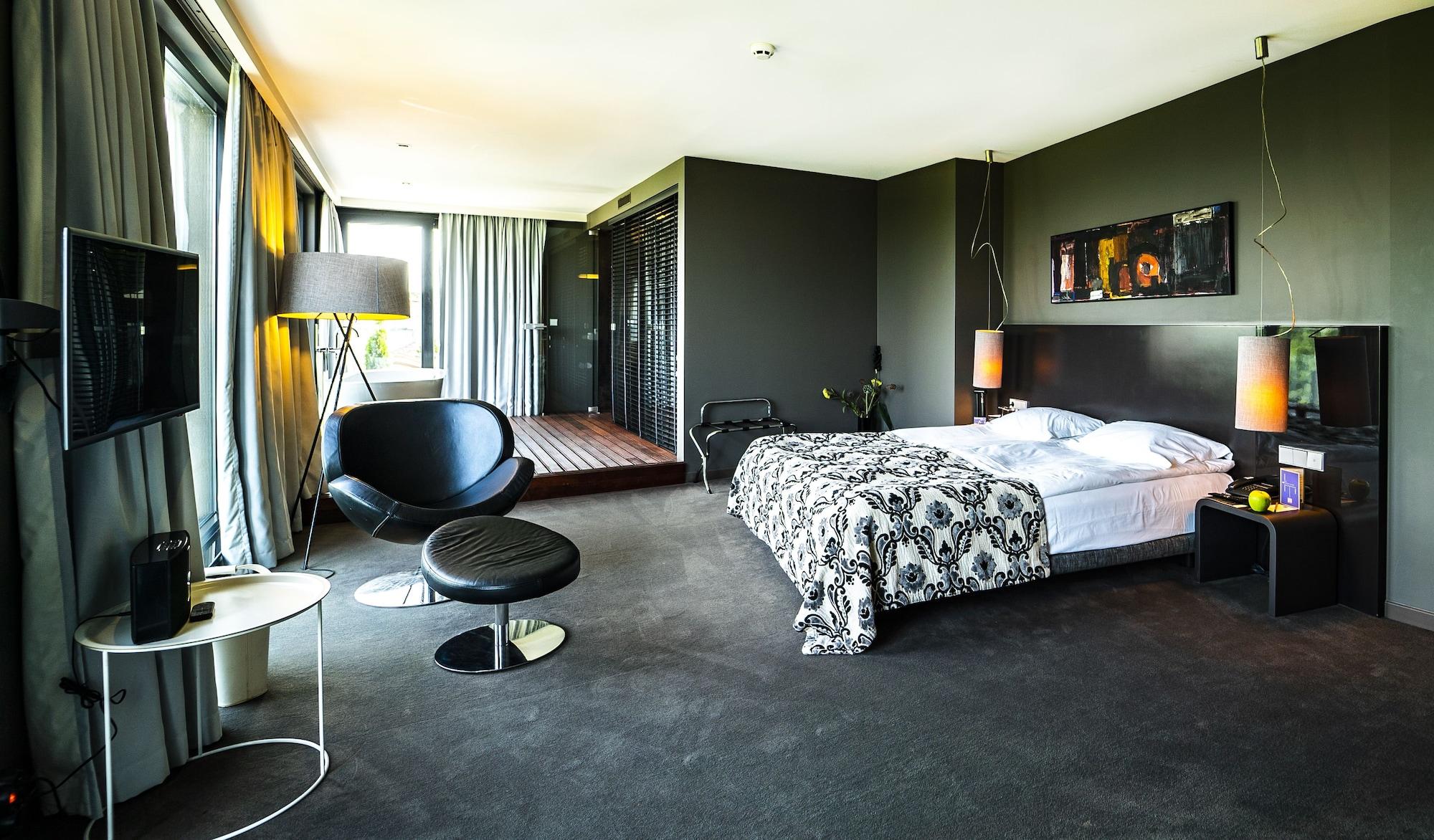 Modus Hotel Warna Zewnętrze zdjęcie